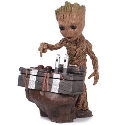 Guardians of The Galaxy Groot Statue Model Avengers Cute Baby Tree Man Pvc Anime Action Figure Toys Collection Gift